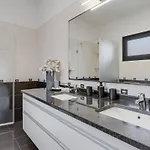 Casa Amarela With Heated Pool & Games Area Apartman *