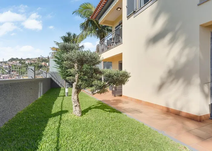 3b Heated Pool Barbecue Games * Funchal (Madeira)