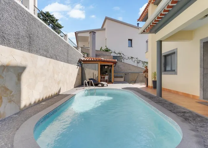 3b Heated Pool Barbecue Games Ferienhaus Funchal (Madeira)