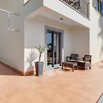 Casa Amarela With Heated Pool & Games Area *