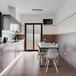 Casa Amarela With Heated Pool & Games Area Lejlighed *