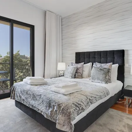 3b Heated Pool Barbecue Games