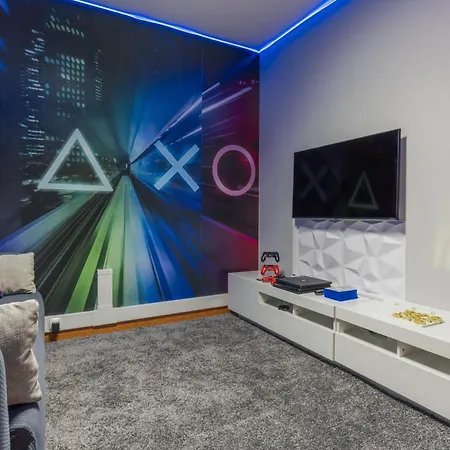 בית נופש 3b Heated Pool Barbecue Games פונשל