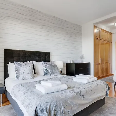 Casa Amarela With Heated Pool & Games Area *