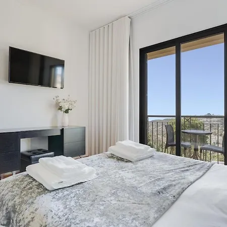 Casa Amarela With Heated Pool & Games Area Apartment *
