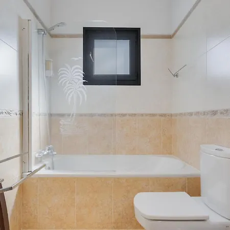 Casa Amarela With Heated Pool & Games Area * Funchal (Madeira)