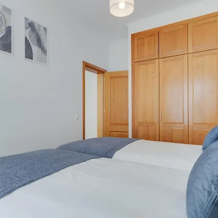 Apartment Casa Amarela With Heated Pool & Games Area