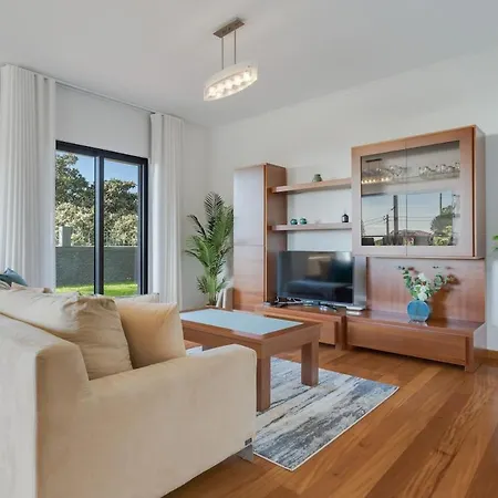 Casa Amarela With Heated Pool & Games Area Apartment *