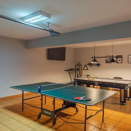Apartment Casa Amarela With Heated Pool & Games Area