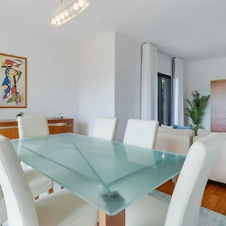 Casa Amarela With Heated Pool & Games Area Apartment *