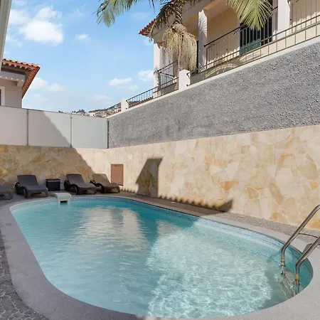Casa Amarela With Heated Pool & Games Area