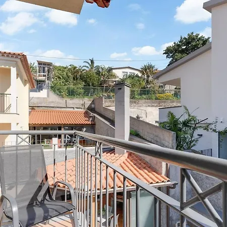 Casa Amarela With Heated Pool & Games Area Funchal (Madeira)