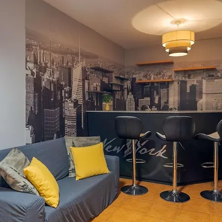 Casa Amarela With Heated Pool & Games Area