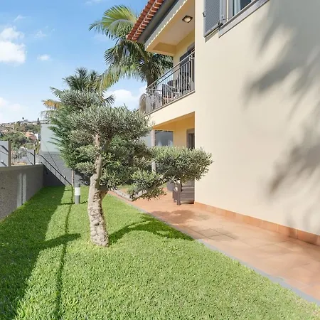 Casa Amarela With Heated Pool & Games Area Apartment *