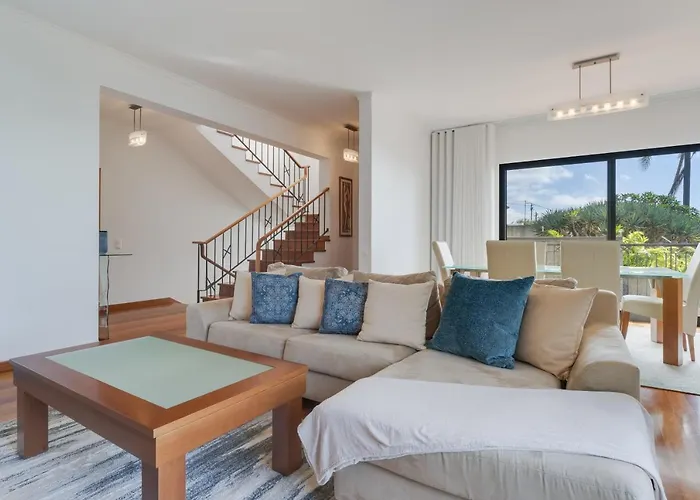 3b Heated Pool Barbecue Games * フンシャル