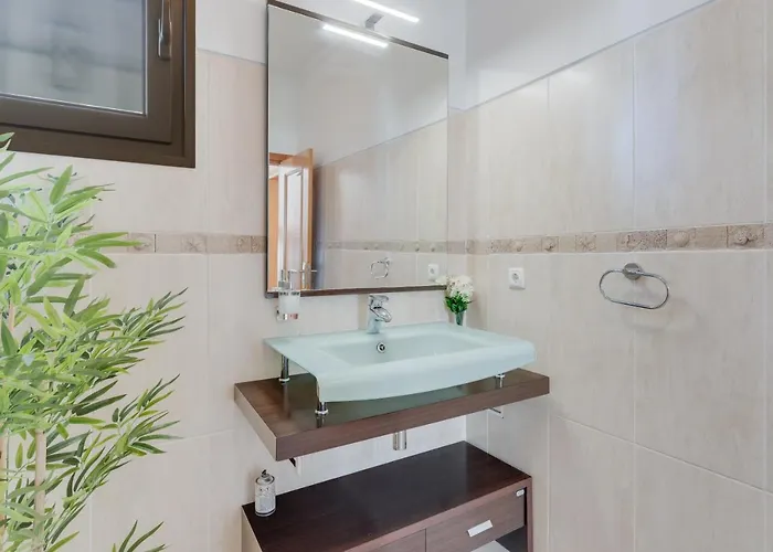 3b Heated Pool Barbecue Games *